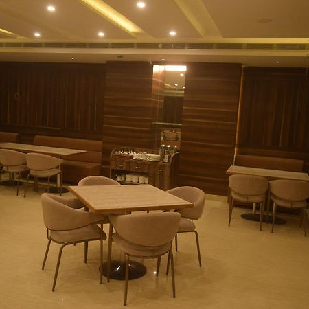 Hotel Avalon Inn Ambikapur Bagian luar foto