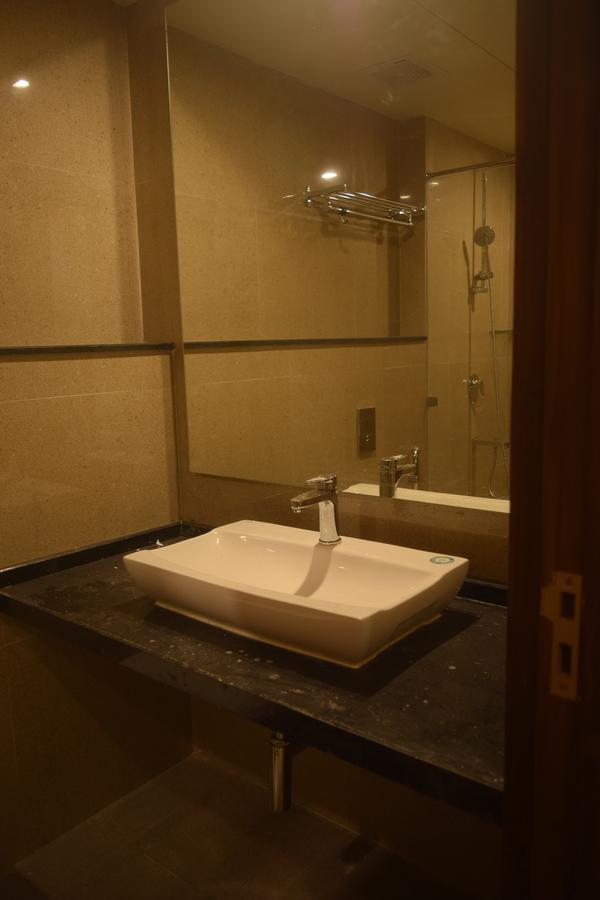 Hotel Avalon Inn Ambikapur Bagian luar foto