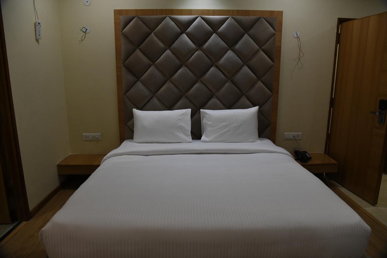 Hotel Avalon Inn Ambikapur Bagian luar foto